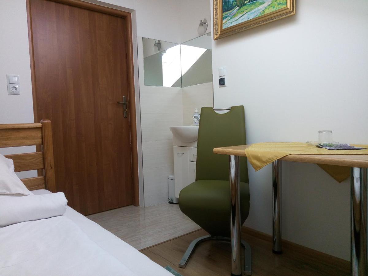 Homestay Strozowka Gorlice Esterno foto